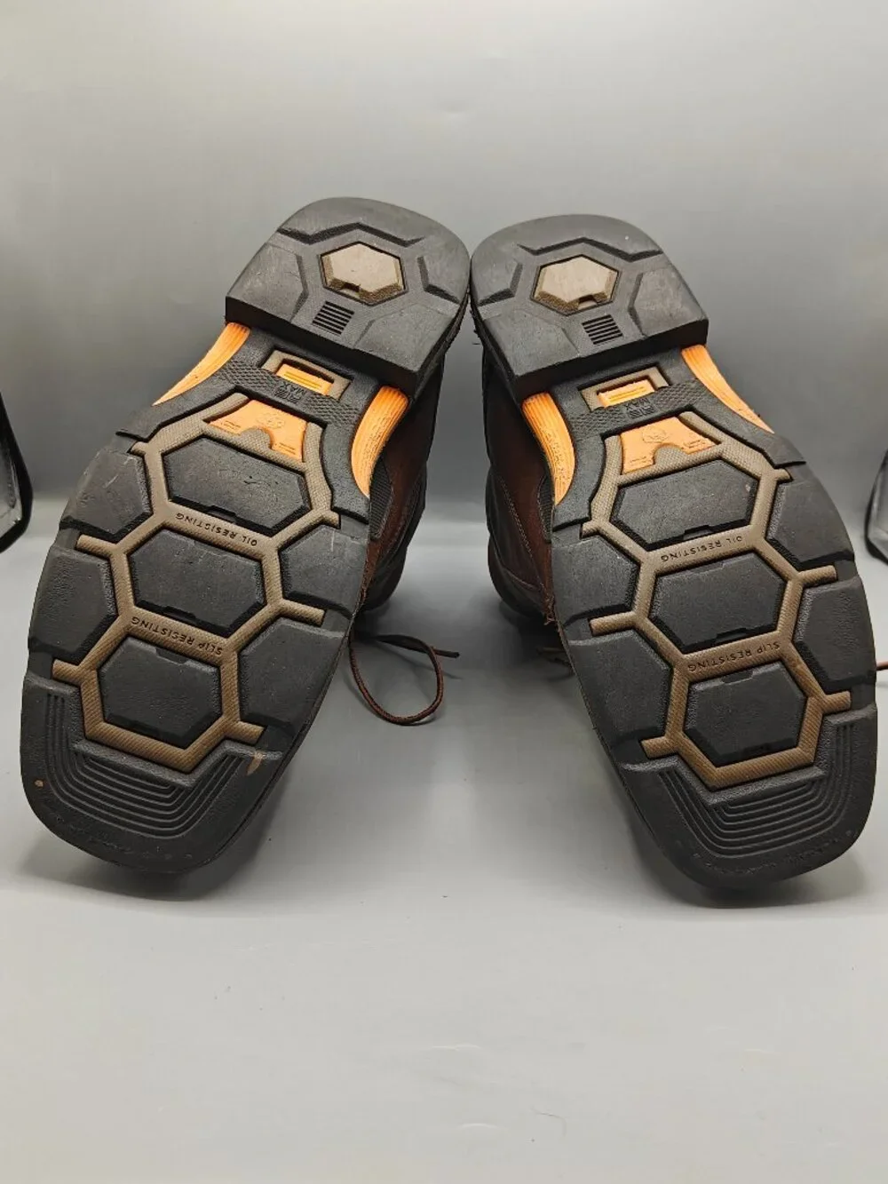 Ariat 8